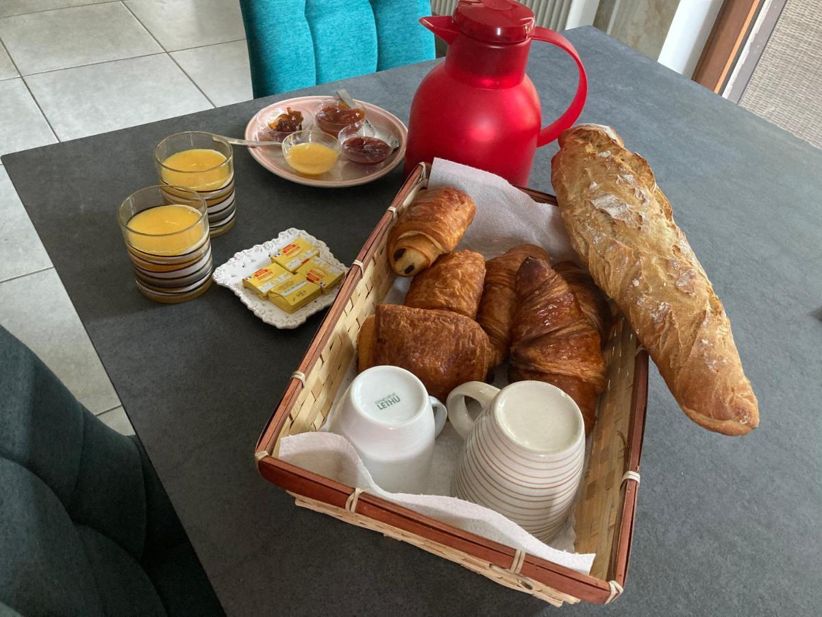 Hotel Les Berouds Salaise-sur-Sanne Zewnętrze zdjęcie